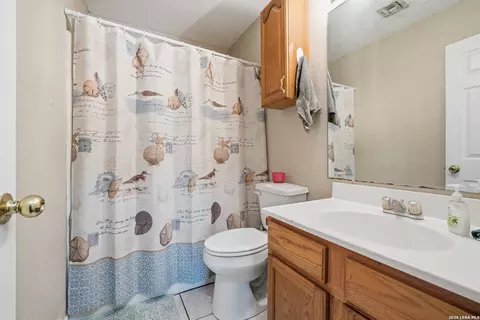 Bath - 514 N 6th St, Fulton, TX 78358 photo 1 of 2