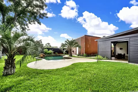 Exterior - 768 County Road 664, Devine, TX 78016 photo 16 of 16