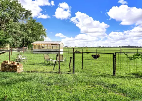Exterior - 768 County Road 664, Devine, TX 78016 photo 15 of 16