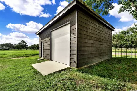 Other - 768 County Road 664, Devine, TX 78016 photo 14 of 15