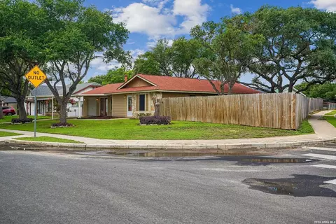 6847 Blue Lk, San Antonio, TX 78244