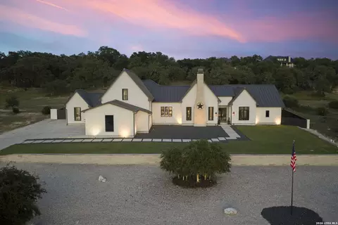 5955 Colin Rdg, New Braunfels, TX 78132