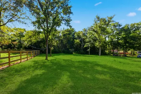 Exterior - 24682 Wicklow St, Hempstead, TX 77445 photo 5 of 7