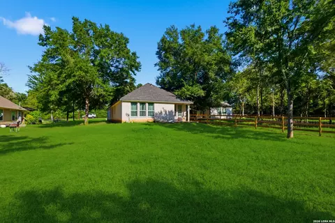 Exterior - 24682 Wicklow St, Hempstead, TX 77445 photo 6 of 7