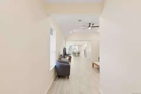 Entry Way - 24682 Wicklow St, Hempstead, TX 77445 photo 1 of 6