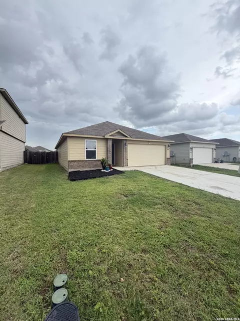 14616 Stable Spgs, Elmendorf, TX 78112