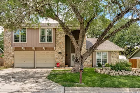 8327 Athenian, Universal City, TX 78148