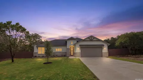1316 Spruce Ln, Fischer, TX 78623
