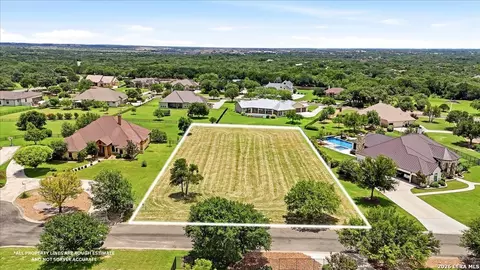 158 Gruene Vista Trl, New Braunfels, TX 78132