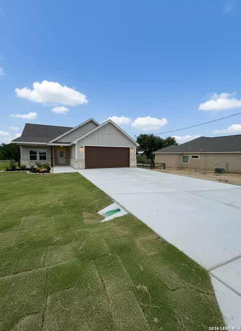 951 Rocky Ridge Loop, Canyon Lake, TX 78133