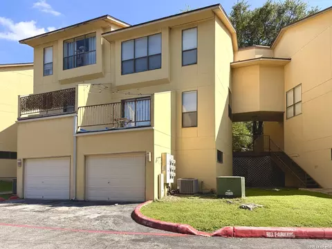 8642 Fredericksburg Rd #701, San Antonio, TX 78240