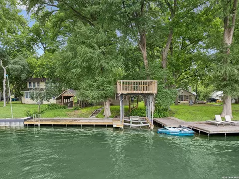 1307 Terminal Loop Rd, Mcqueeney, TX 78123 photo 4