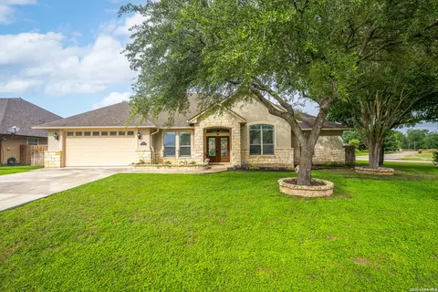 130 Rock Dove Ln, Mcqueeney, TX 78123