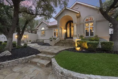 12 Waterford Gln, San Antonio, TX 78257