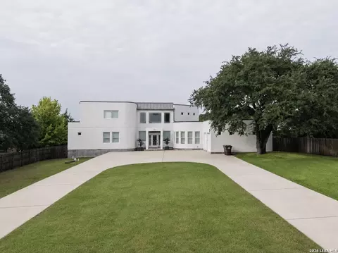 910 Silent Holw, San Antonio, TX 78260