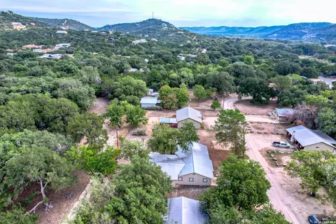 View/Area - 100 Pineview, Concan, TX 78838 photo 9 of 11