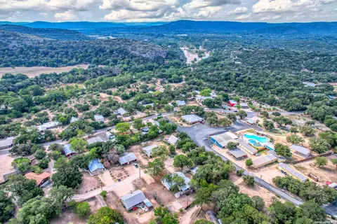 View/Area - 100 Pineview, Concan, TX 78838 photo 3 of 11