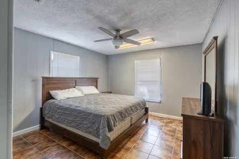 Bedroom - 100 Pineview, Concan, TX 78838 photo 4 of 8