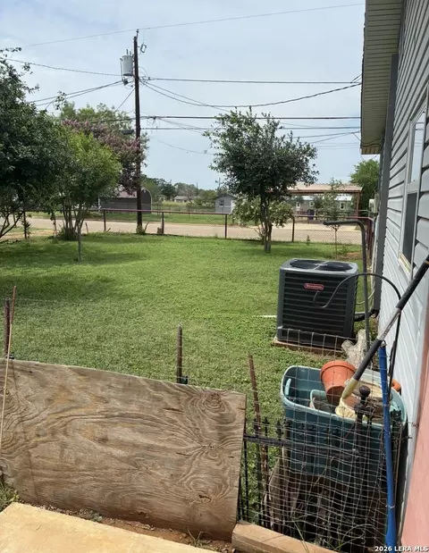Exterior - 323 E White St, Dilley, TX 78017 photo 4 of 5