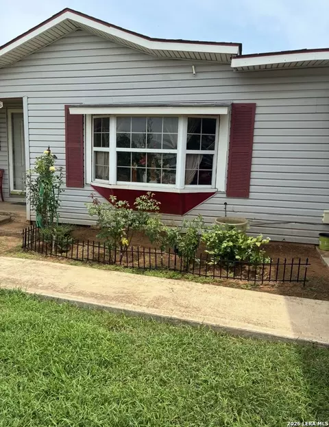 Exterior - 323 E White St, Dilley, TX 78017 photo 3 of 5