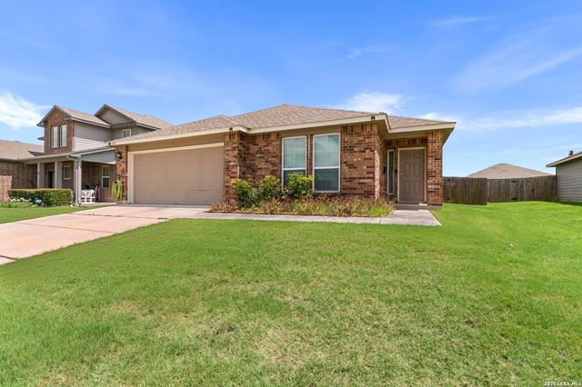 1509 Redbridge Dr, Seguin, TX 78155