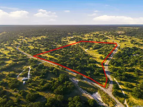 189 Taurus Ln, Junction, TX 76849 photo 2