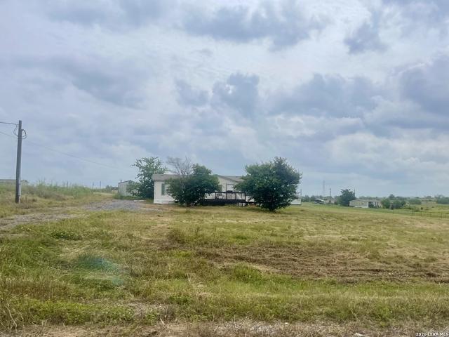 245 Ridge Run Dr, Seguin, TX 78155