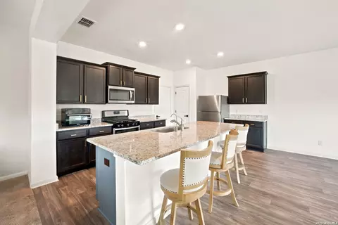 Kitchen - 15310 Escalante Pass, Von Ormy, TX 78073 photo 1 of 3