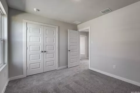 Bedroom - 5526 Franklin Hls, Von Ormy, TX 78073 photo 3 of 5