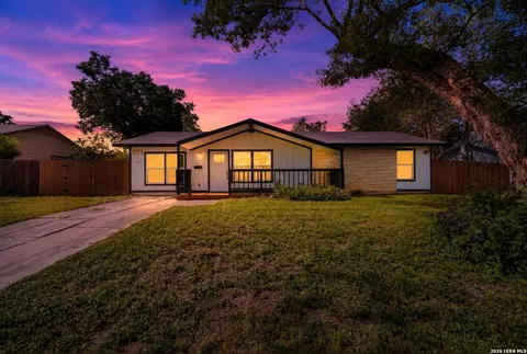 107 Goodhue Ave, San Antonio, TX 78218