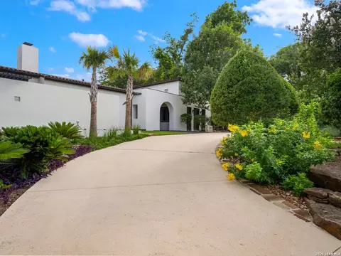 530 Geneseo Rd, San Antonio, TX 78209