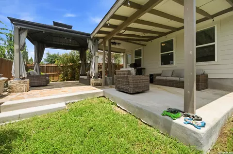 9207 Savoy Sands, San Antonio, TX 78254