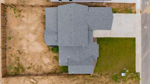 709 Encinal Dr, Eagle Pass, TX 78852 photo 38