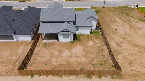 709 Encinal Dr, Eagle Pass, TX 78852 photo 34