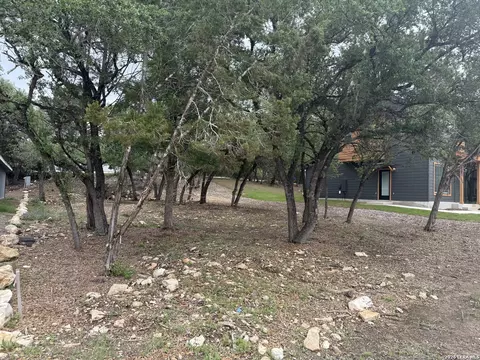 1304 Lonesome, Canyon Lake, TX 78133