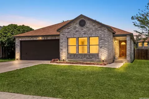 1073 Stone Trl, New Braunfels, TX 78130