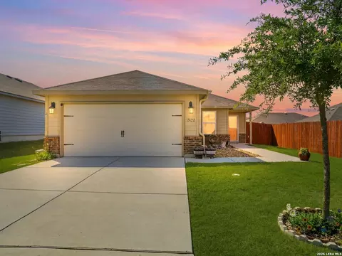 13122 Heathers Arrow, Saint Hedwig, TX 78152