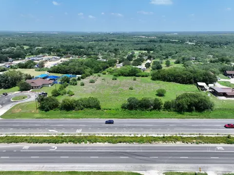 19925 S Us Highway 281, San Antonio, TX 78221
