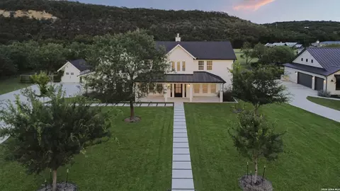 807 Wade Rd, New Braunfels, TX 78132