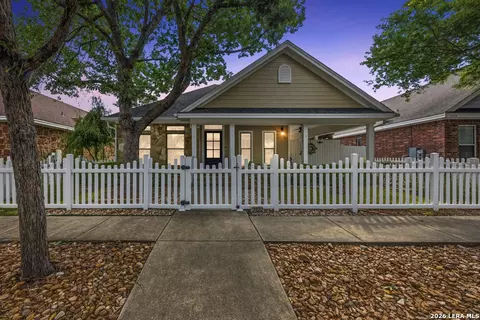 2322 Cotton Blvd, New Braunfels, TX 78130