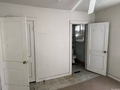Bedroom - 600 Crouch Ave, Devine, TX 78016 photo 1 of 1