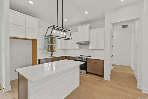 Kitchen - 3515 County Road 676, Devine, TX 78016 photo 1 of 2
