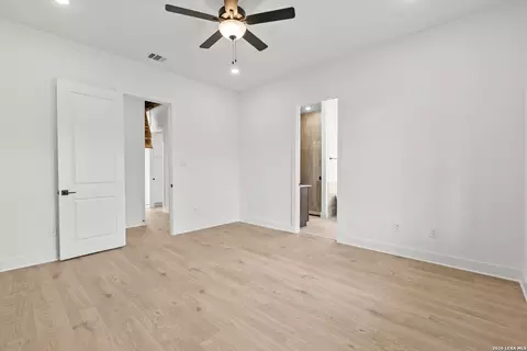 Bedroom - 3515 County Road 676, Devine, TX 78016 photo 2 of 5
