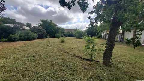 5310 Howard, San Antonio, TX 78212