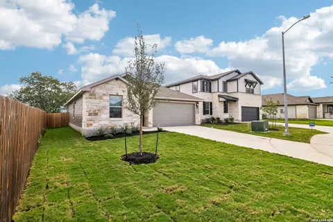 Exterior - 2803 Junction Bay, Converse, TX 78109 photo 6 of 9