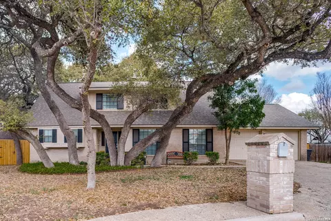 2910 Bee Cave St, San Antonio, TX 78231