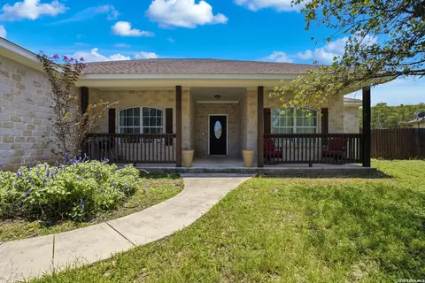 Exterior - 313 Howard Dr, Devine, TX 78016 photo 5 of 7