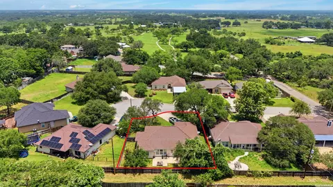 View/Area - 313 Howard Dr, Devine, TX 78016 photo 3 of 6