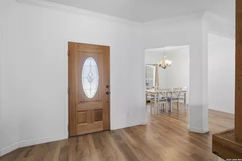 Entry Way - 313 Howard Dr, Devine, TX 78016 photo 2 of 3
