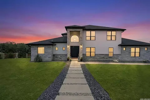 921 County Road 2801 E, Mico, TX 78056